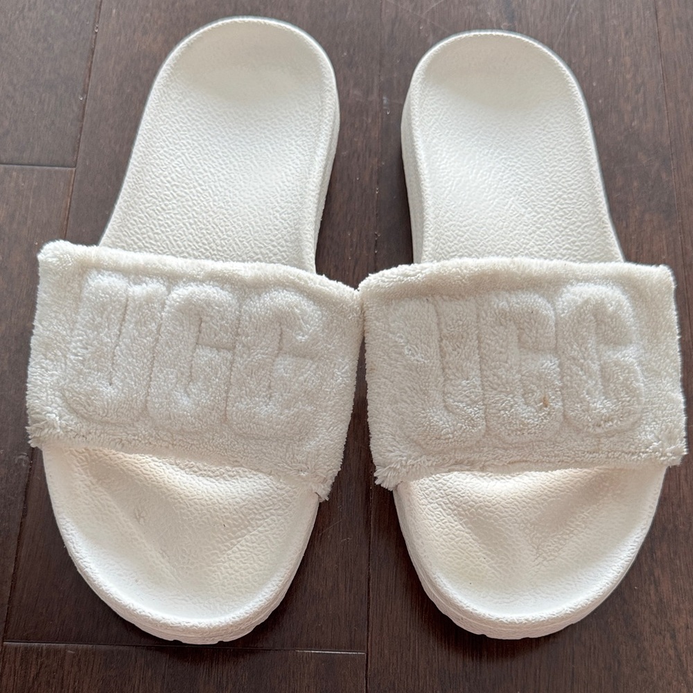 UGG Cream Fuzzy Slide Sandals